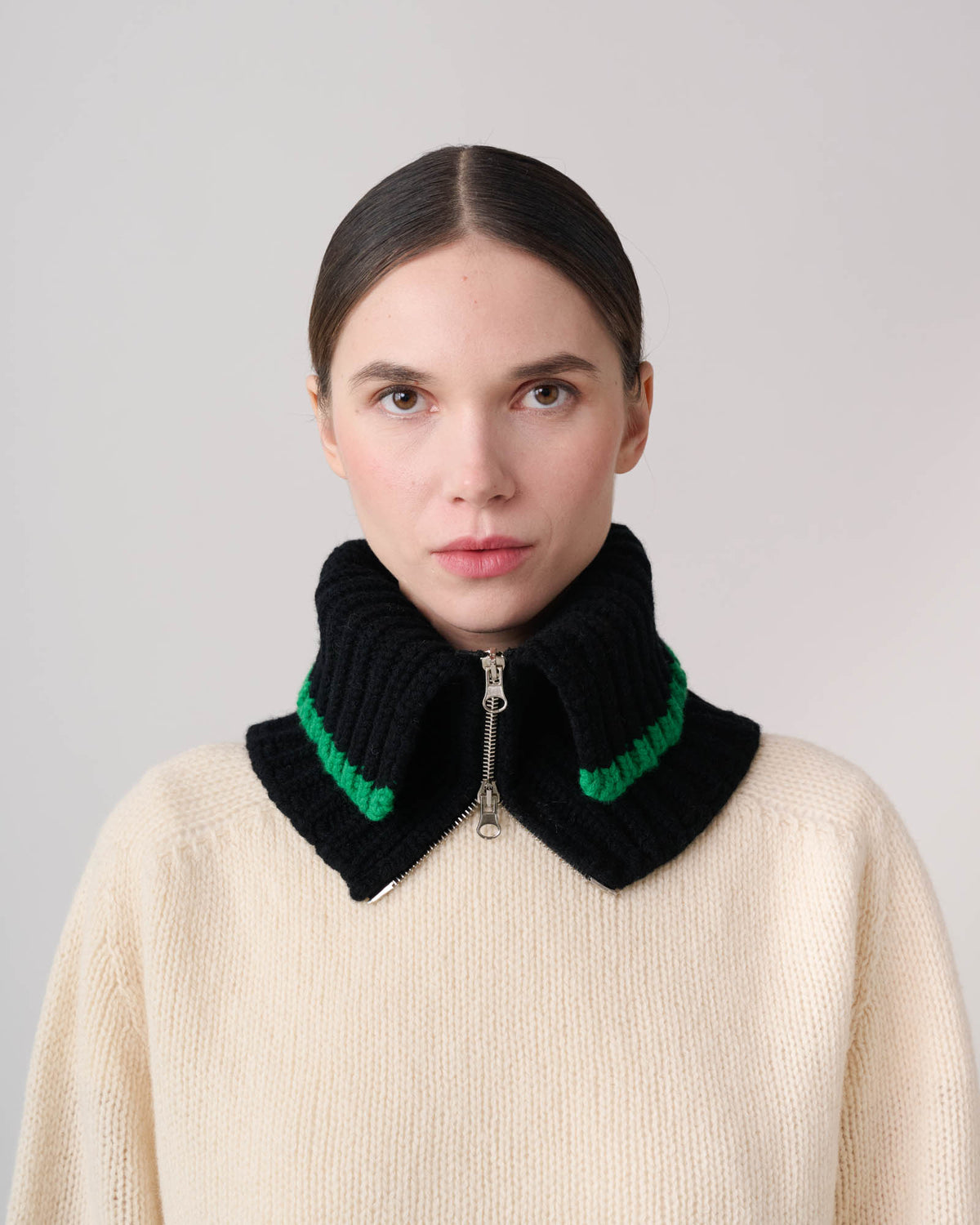 Future Zipper Collar - Black