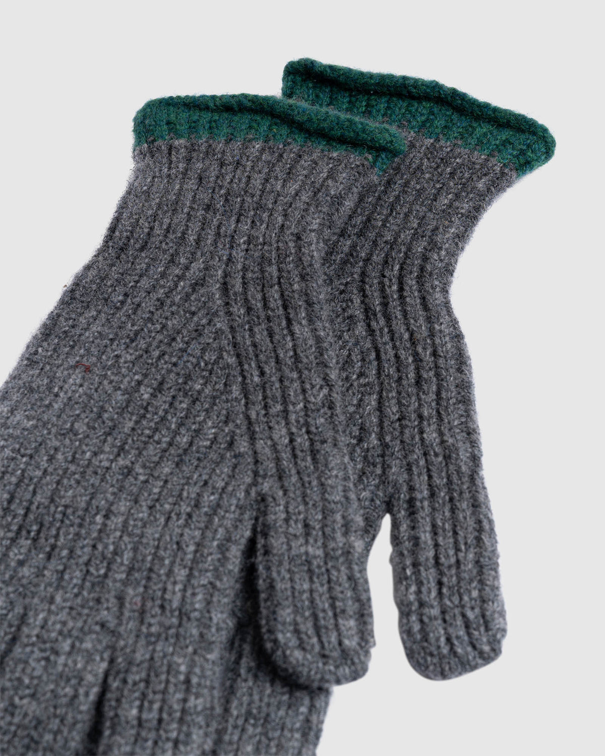 Wind It Up Ribbed Gloves - Metal