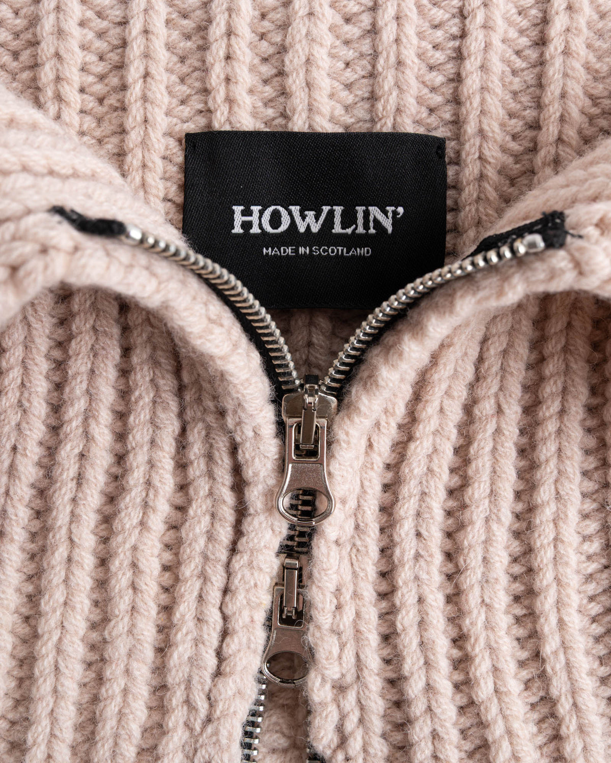 Future Zipper Collar - Oatmilk