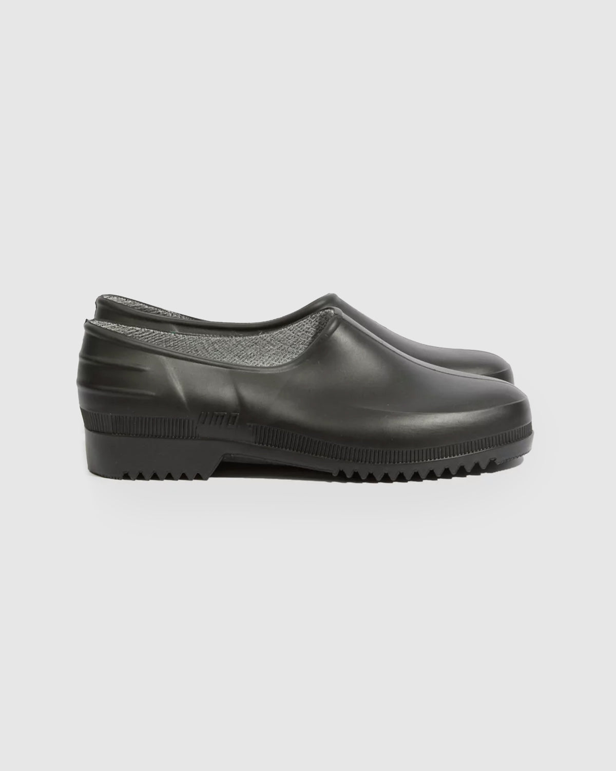 Gardenia Clog - Black *restock