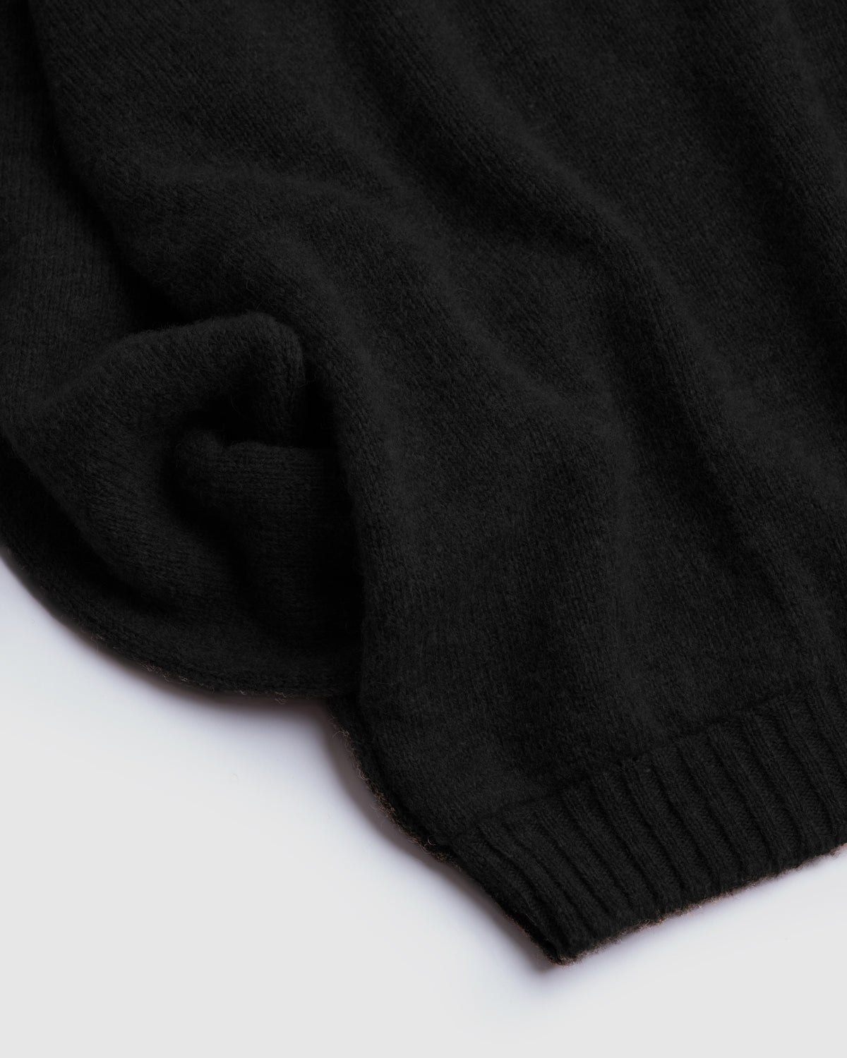 Shaggy Bear - Hoody - Black