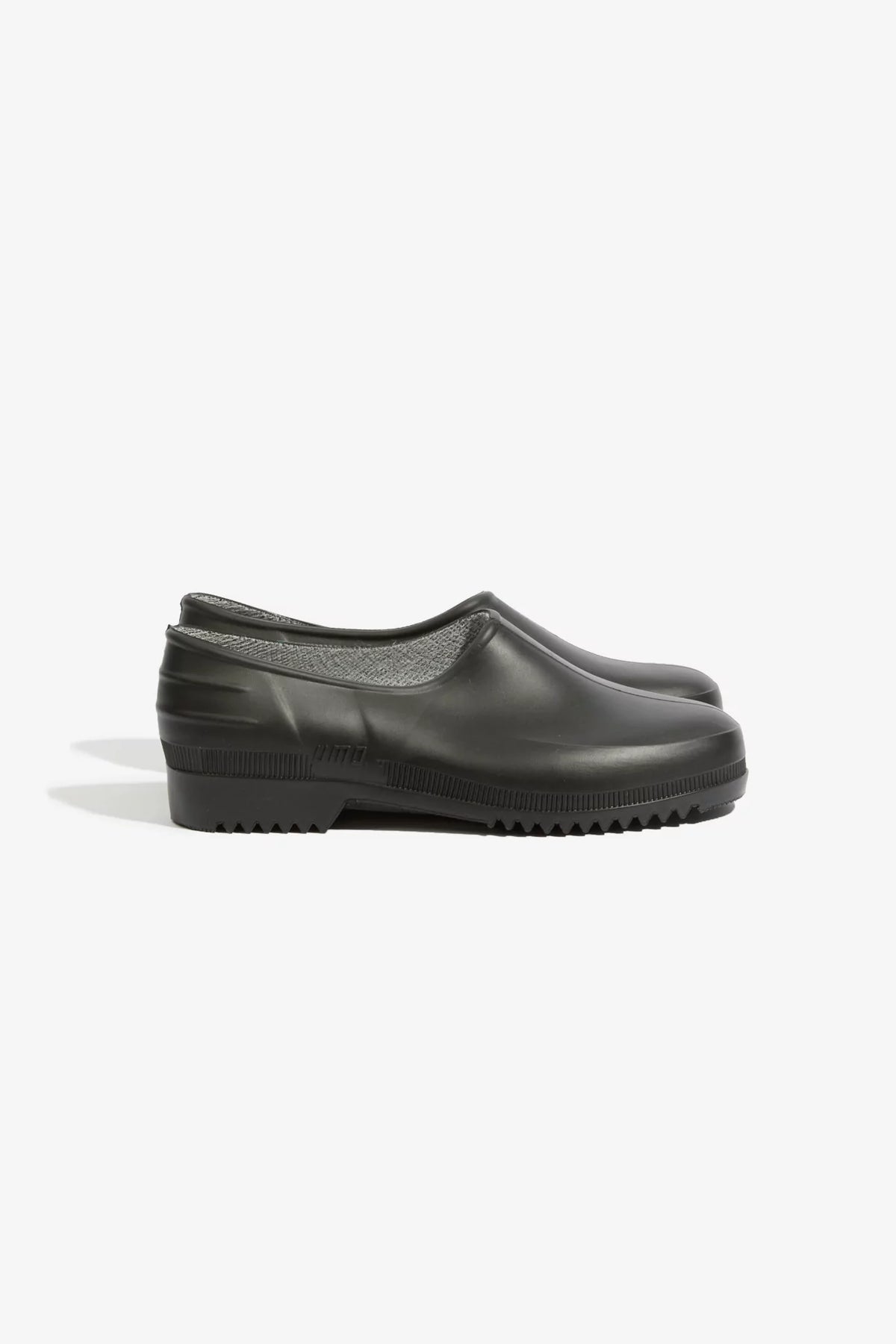 Gardenia Clog - Black *restock