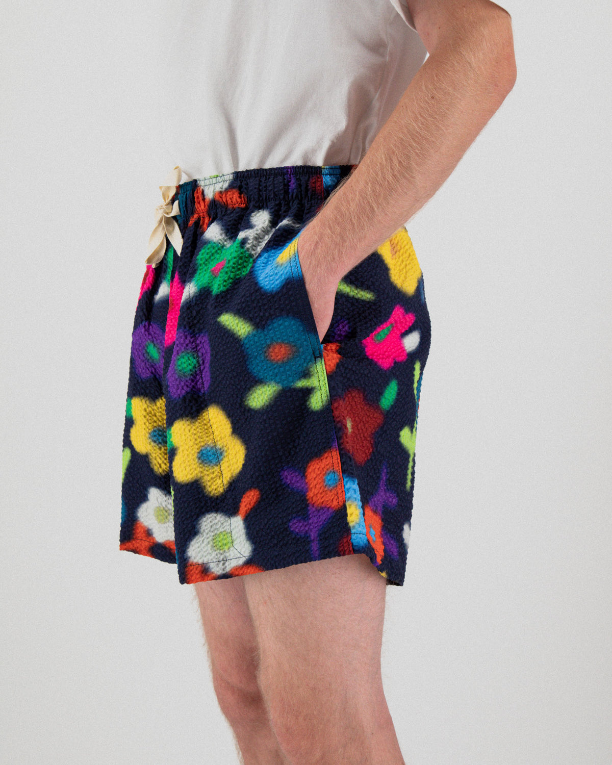 Magic Shorts - Trippy Flowers - Space